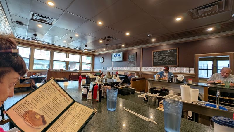 The Kind Of Atmosphere That Makes Strangers Feel Like Regulars