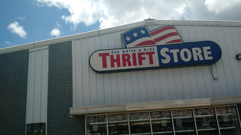 Red White & Blue Thrift Store, Harahan