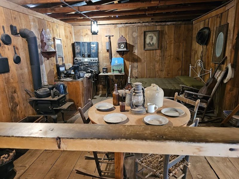 Quiet Corners Of Outlaw-Era Memory