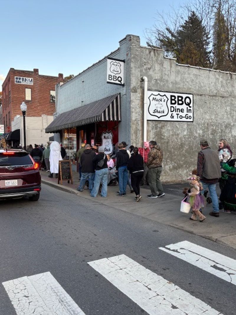 Mack's Shack BBQ