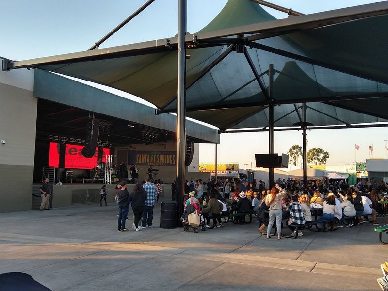 Live Music Every Weekend