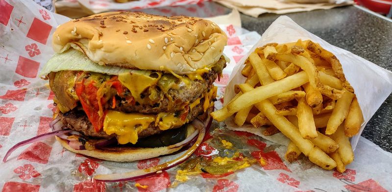 The 66 Pit Stop (Laguna Burger)