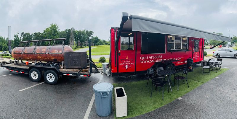 Smoke N' Bones BBQ