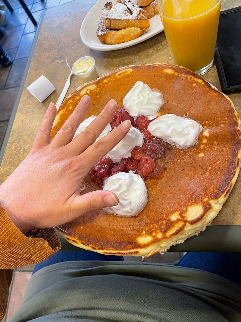 Pancakes That Earn Their Reputation