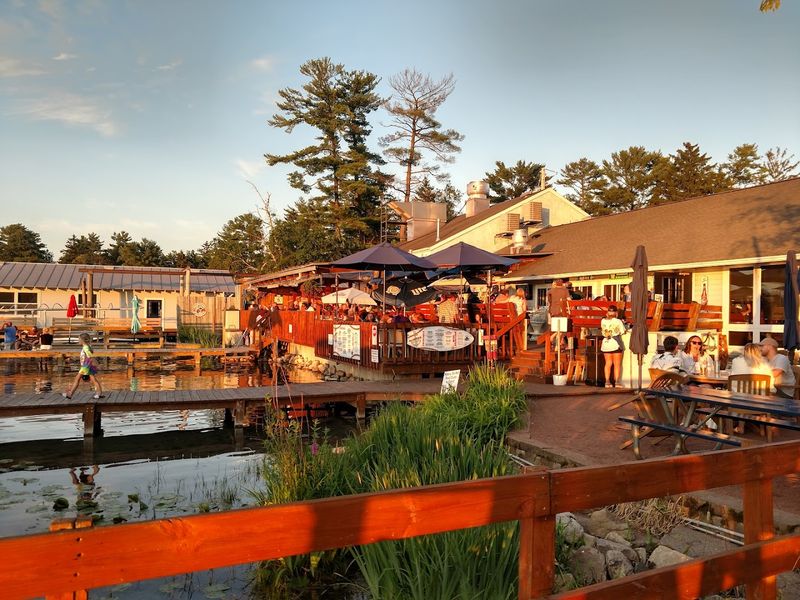 Live Music That Sets The Mood Just Right