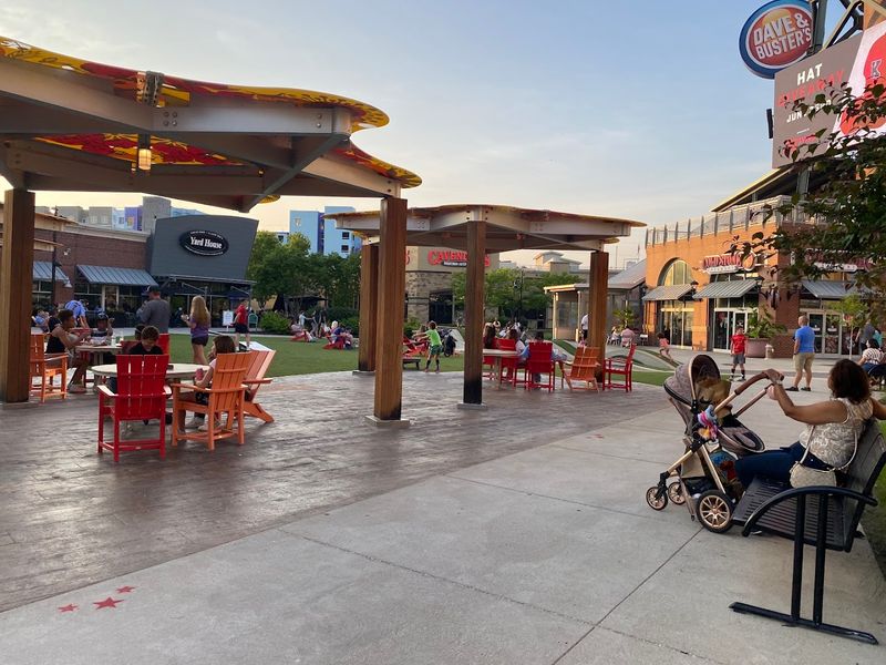 The Open-Air Layout Makes Shopping Feel Like A Stroll