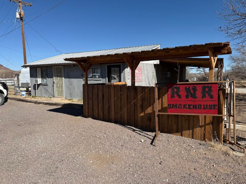 Ribs Worth The Detour