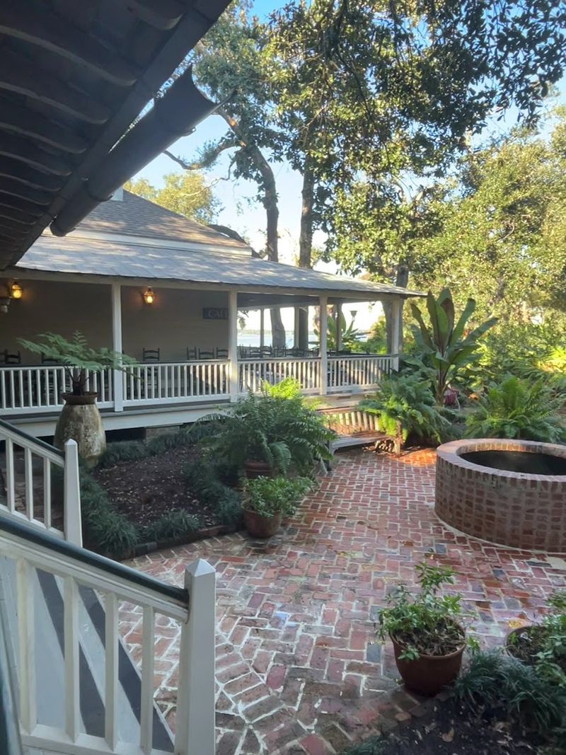 Overnight Cottages, Staying On The Grounds
