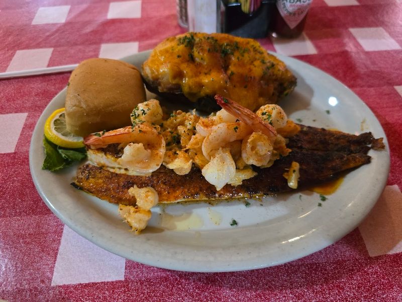 Landry’s Seafood & Steakhouse, New Iberia