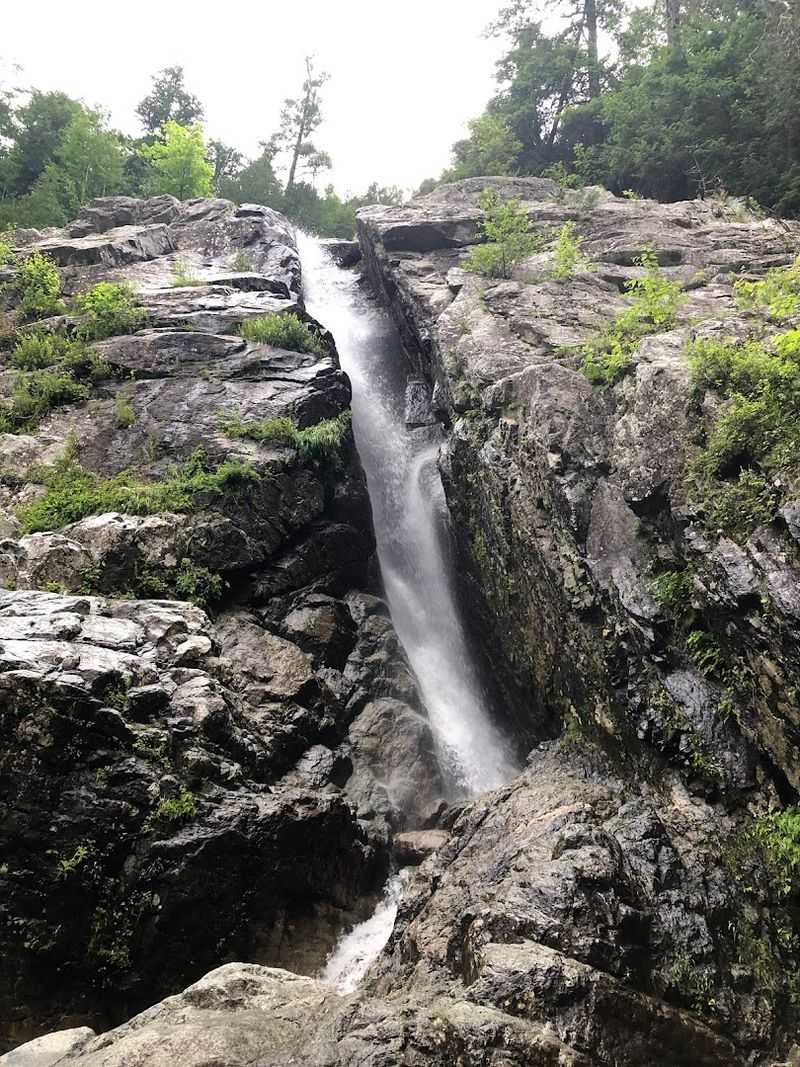 Roaring Brook Trailhead