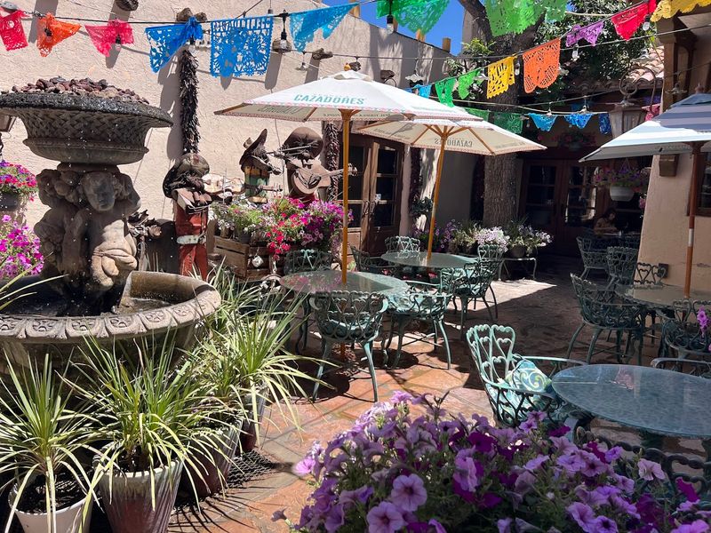 Courtyard Corners And Color
