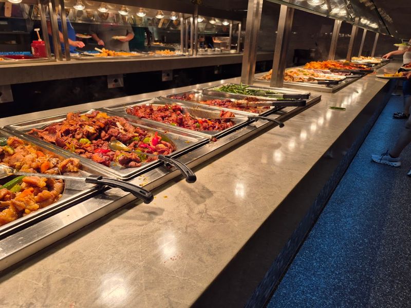 Joy Wok Super Buffet Delivers An All-Out Spread In Overland Park