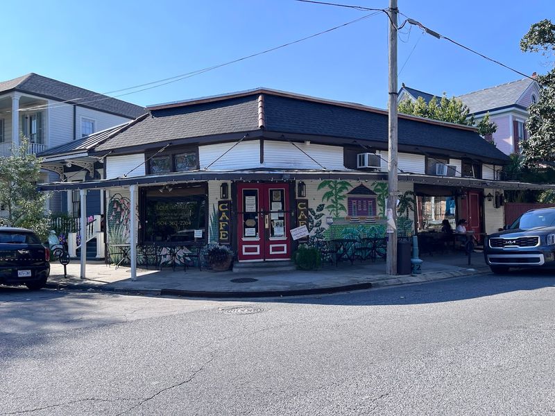 Takeout, Outdoor Seating, And Pet-Friendly Policy