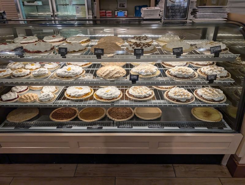 Essenhaus Bakery