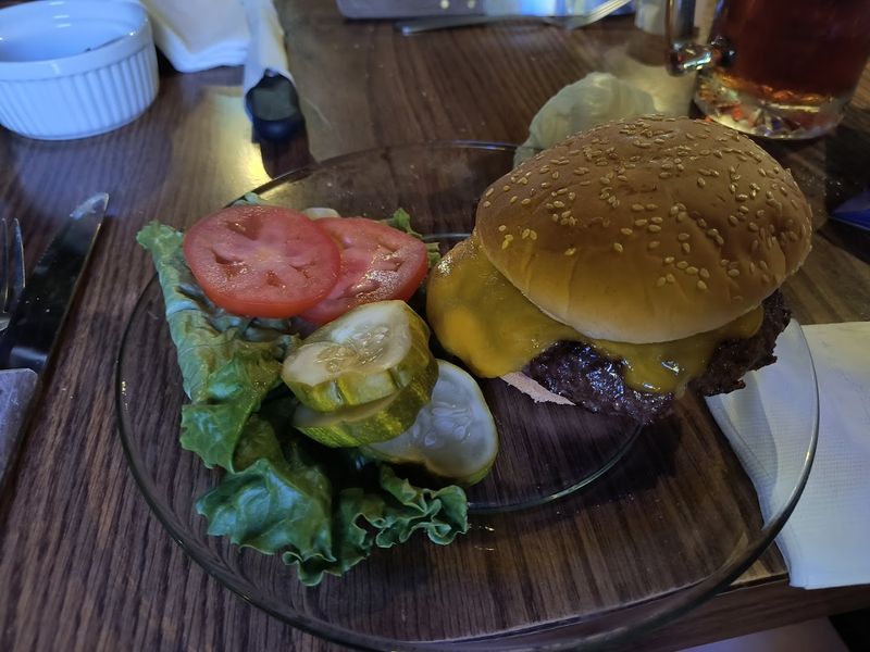 Green Chile Cheeseburger With Road Trip Pull