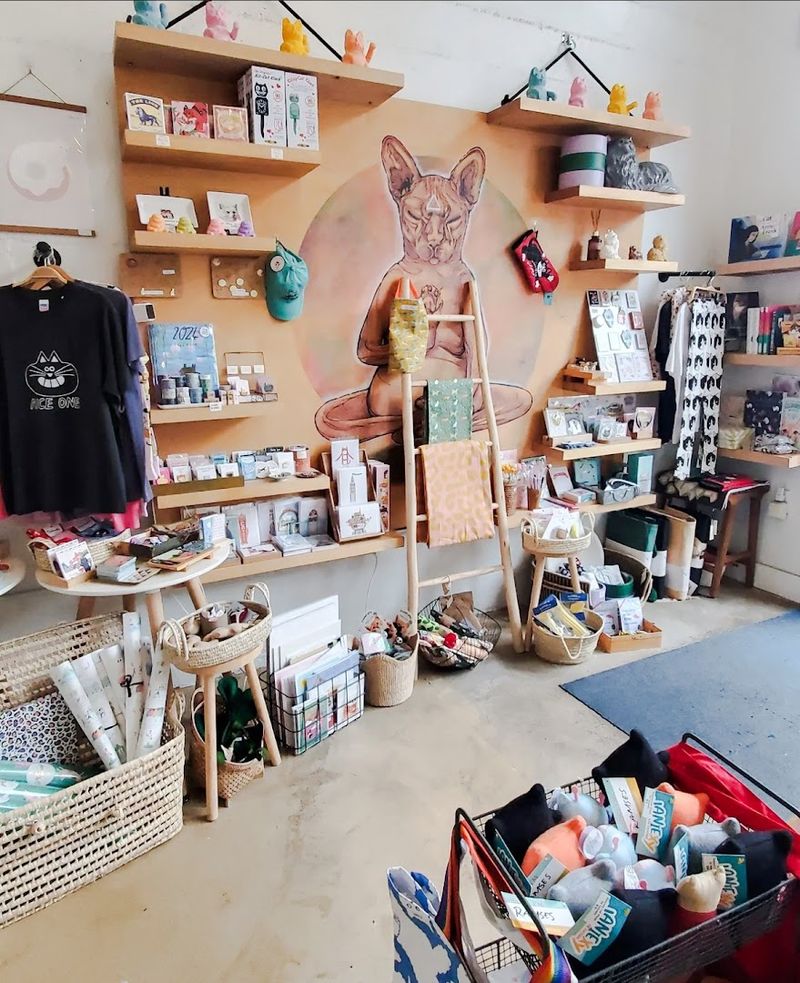 KitTea Cat Lounge - San Francisco