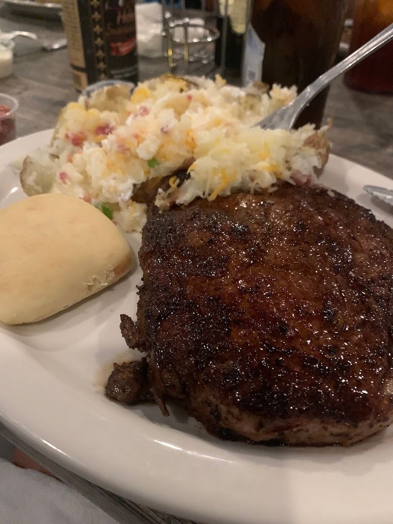 Hebert’s Steakhouse & Seafood, Kaplan