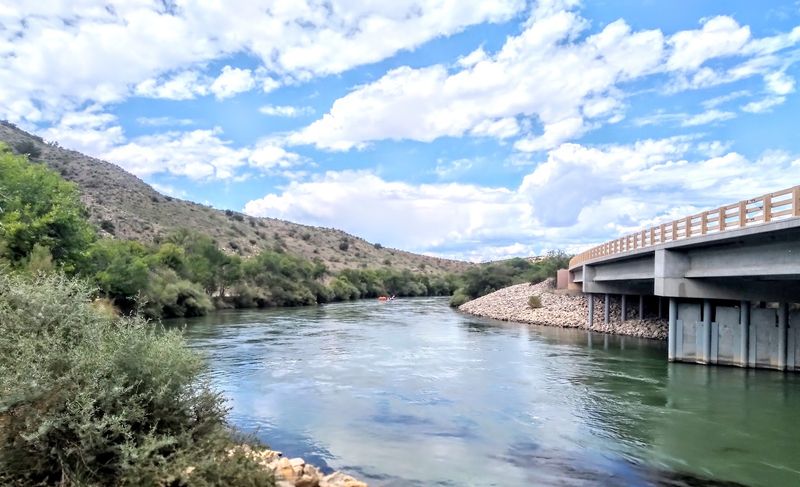Rio Grande Along Town