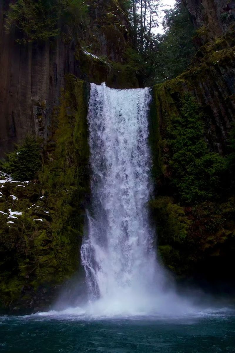 Highway Of Waterfalls Drive