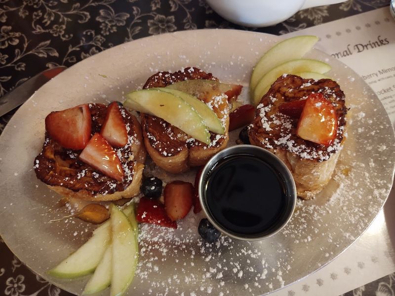 Brie-Stuffed French Toast
