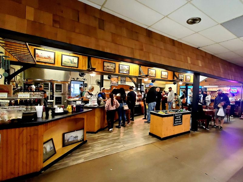 Hot Food Vendors That Turn Lunch Into An Event