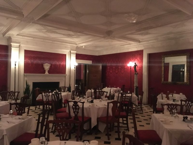 The Dining Room Setting That Earns Its Own Mention