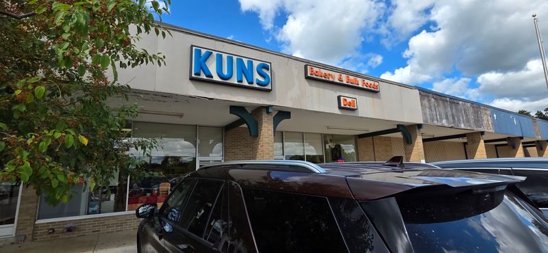 Kuns Bakery And Bulk Foods