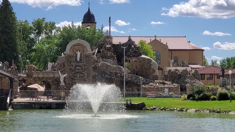 Practical Tips for Planning Your Visit