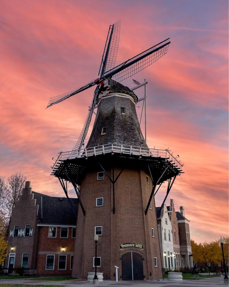 Pella Historical Village Tour