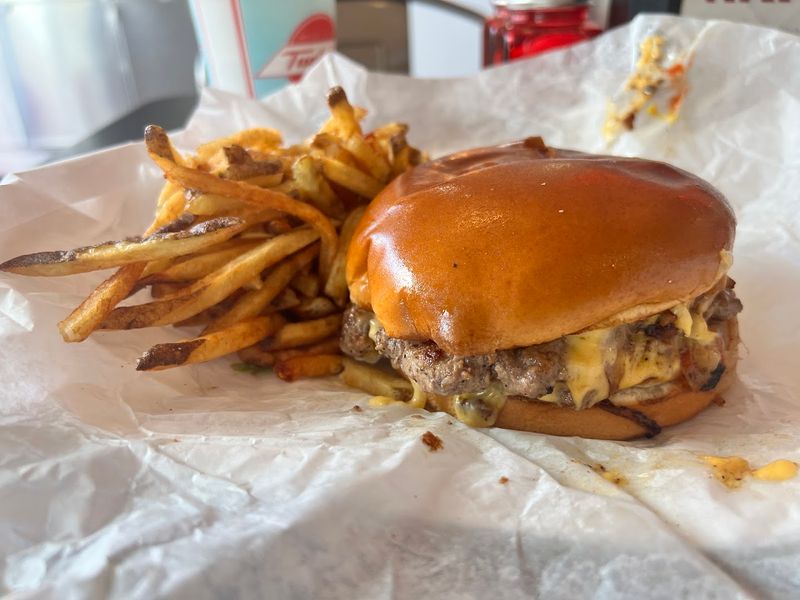 Tucker's Onion Burgers 