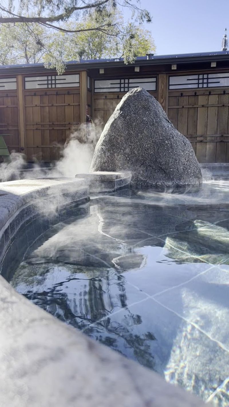Outdoor Soaks With Mountain Views