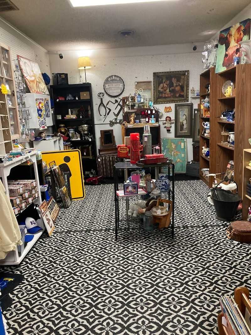 The Ark Antiques And Flea Market, McPherson