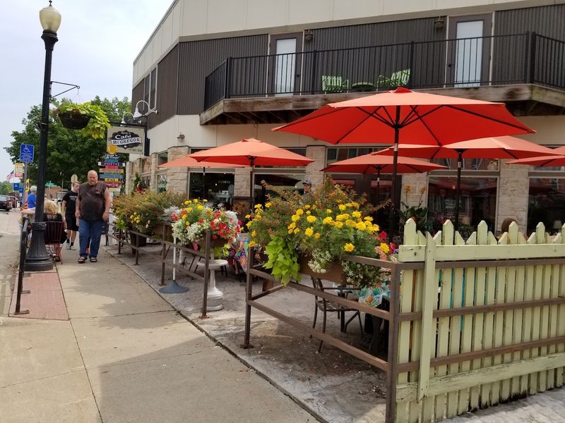 Food and cafe picks