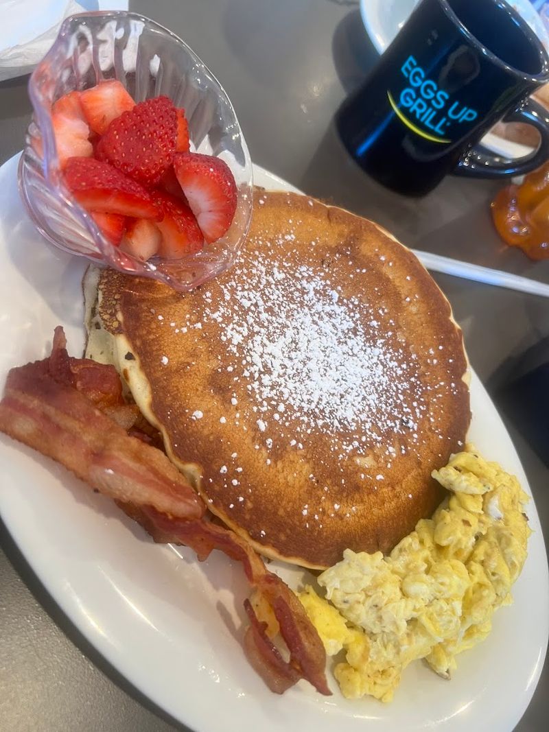 Pancakes And Waffles That Actually Deliver On The Fluff Promise