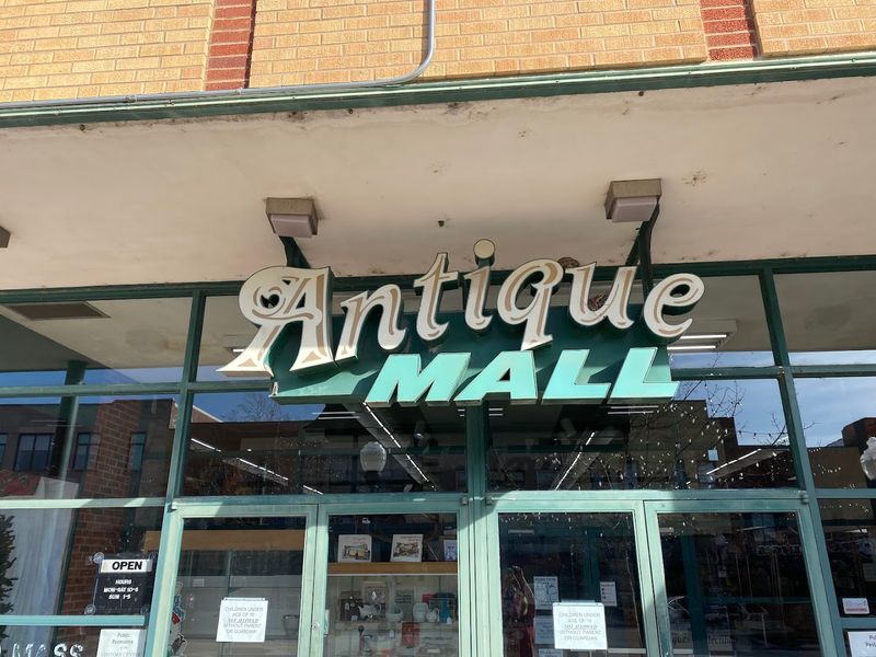 Lawrence Antique Mall, Lawrence, Kansas