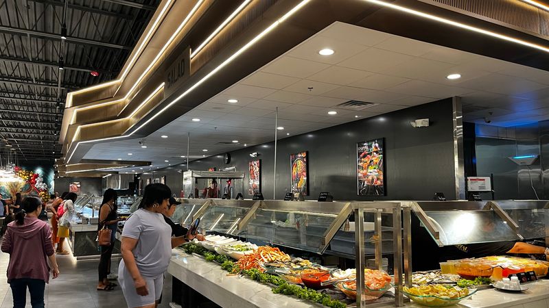 Royal Buffet & Grill