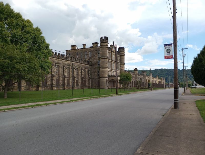 Moundsville