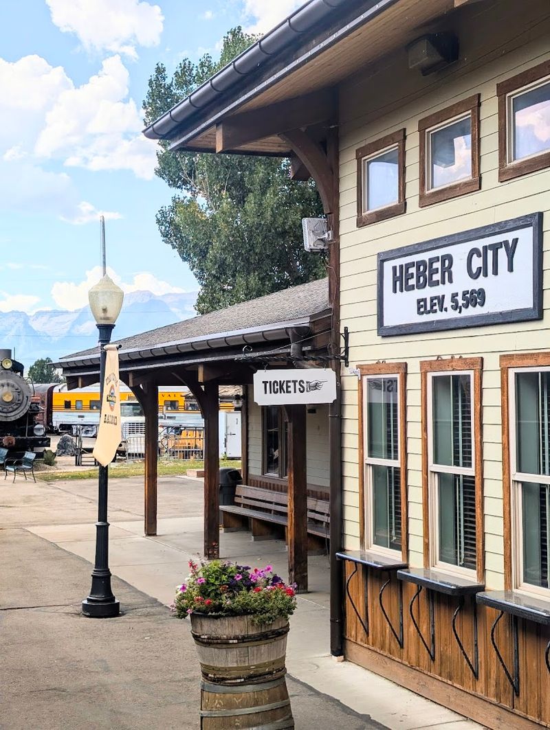Making It a Mini Outing: Pairing the Ride with Heber City