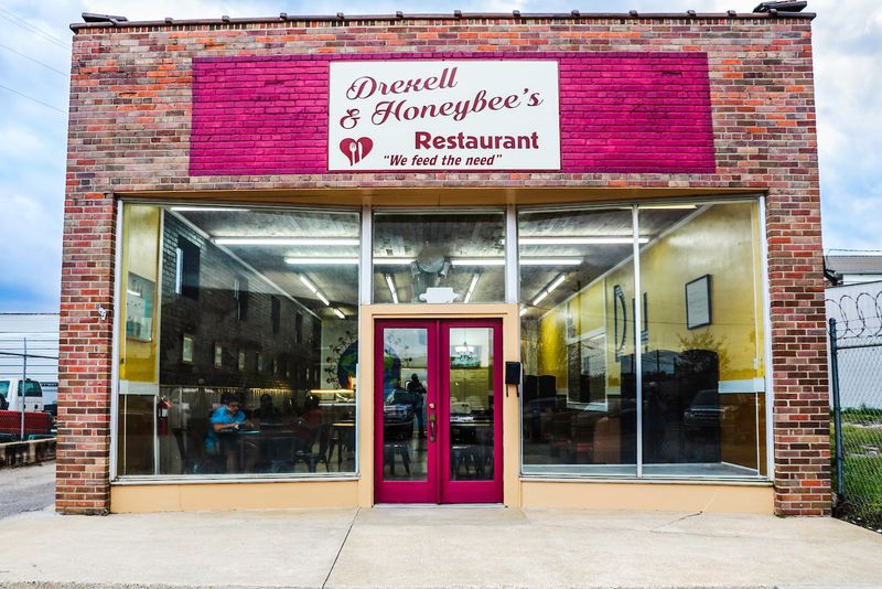 Drexell & Honeybee's Donations Only Restaurant - Brewton