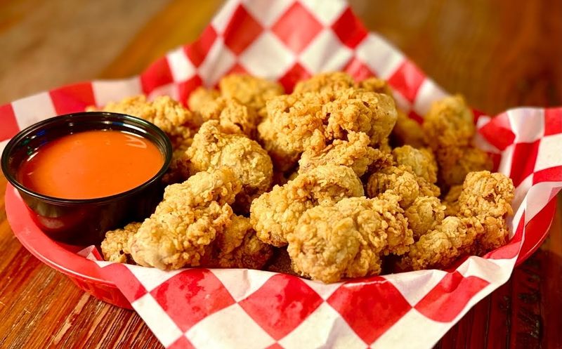 Iowa Hot Chicken and the Sliders Worth Ordering