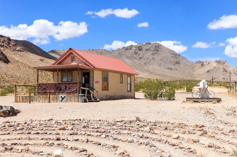 The Red Barn Art Center And Residency Program