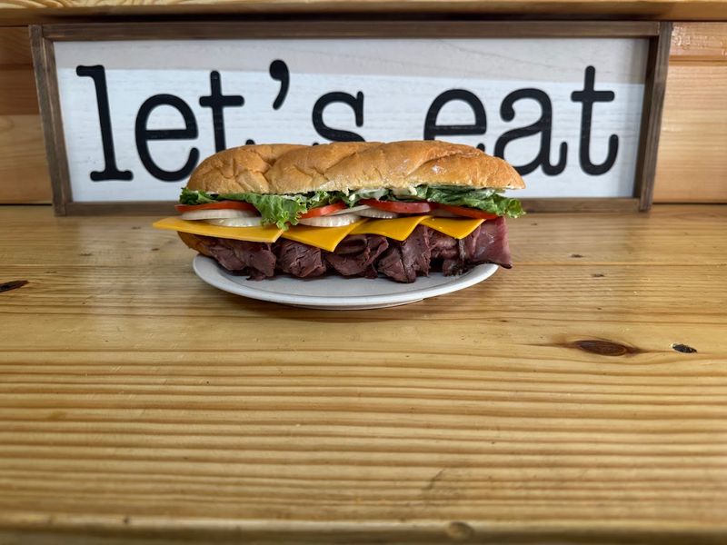 River Islands Country Store And Grill Keeps It Real In Strawberry Plains