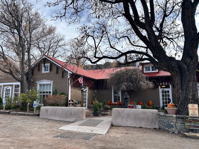 A Mountain Setting With Old New Mexico Charm