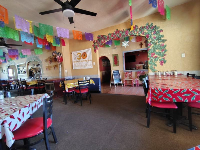 Family Counters Serve Fiery Southwestern Plates