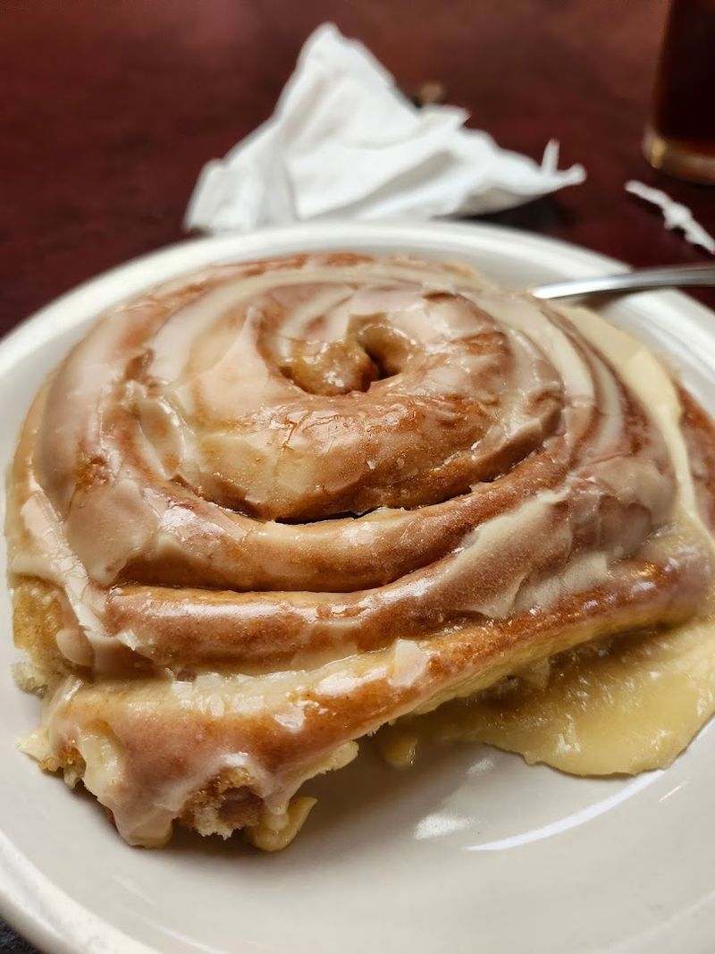 Cinnamon Rolls The Size Of Your Face