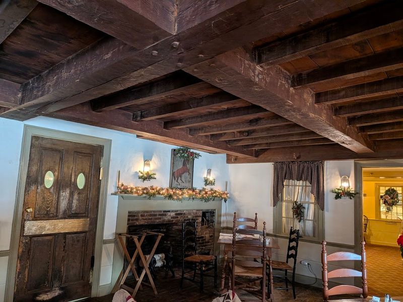 The Fireplace Rooms That Set The Perfect Sunday Mood