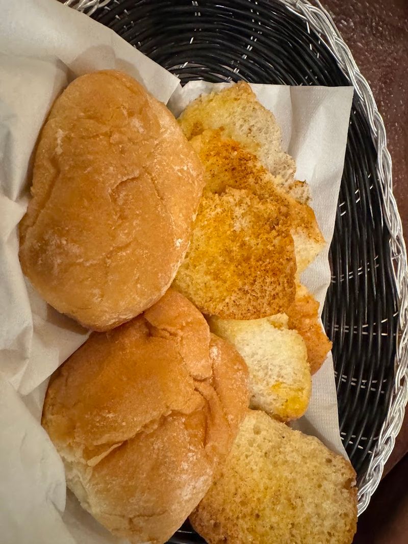 Hot Rolls That Arrive Before You Even Ask