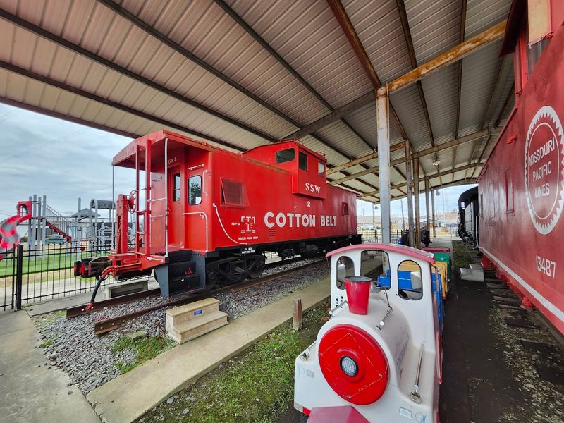 Outdoor Equipment And Rolling Stock