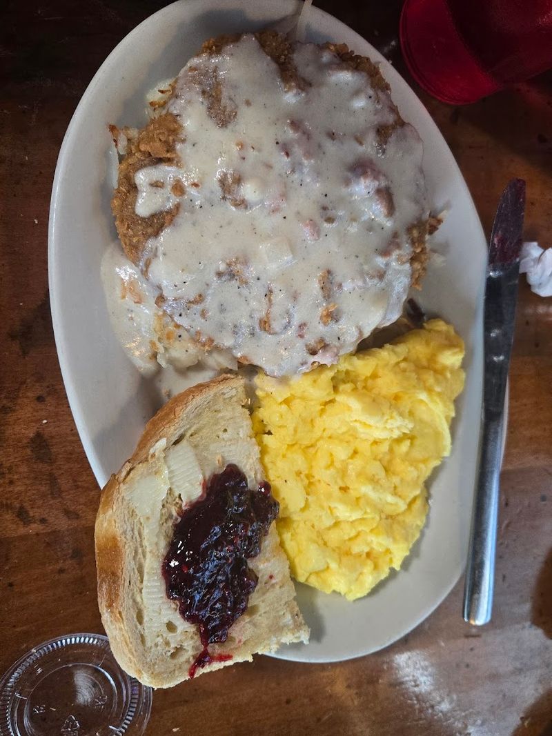Biscuits And Gravy That People Actually Talk About