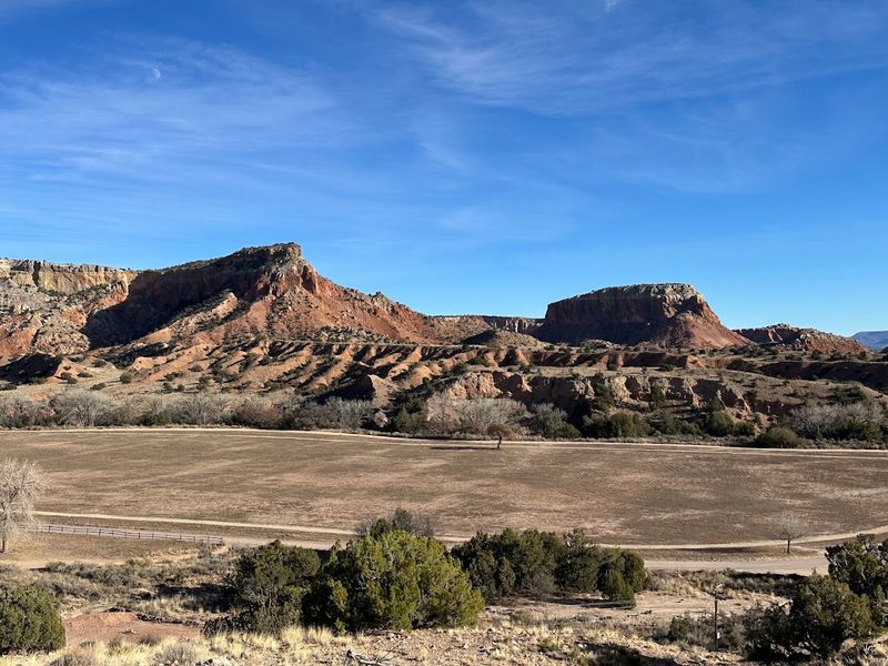 Hidden Corners Of The Desert Valley